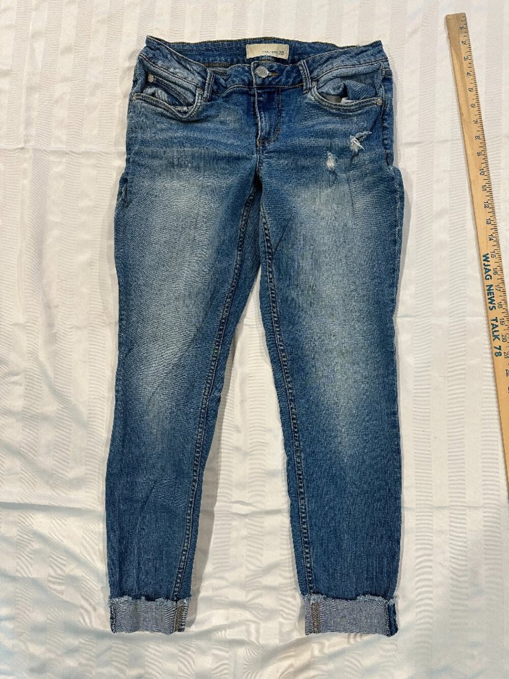 Maurices Relaxed Distressed Jeans Size 28 Long Mid Rise Cuffed Frayed Hem